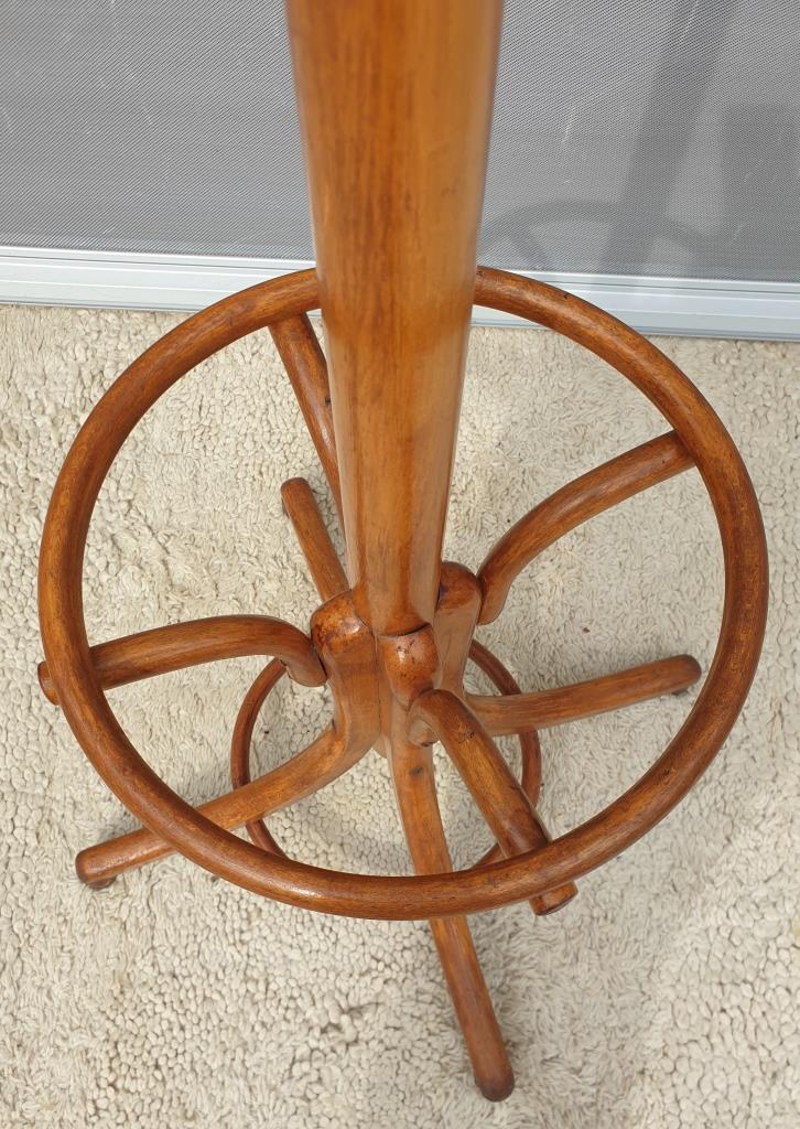 Porte-manteaux style baumann