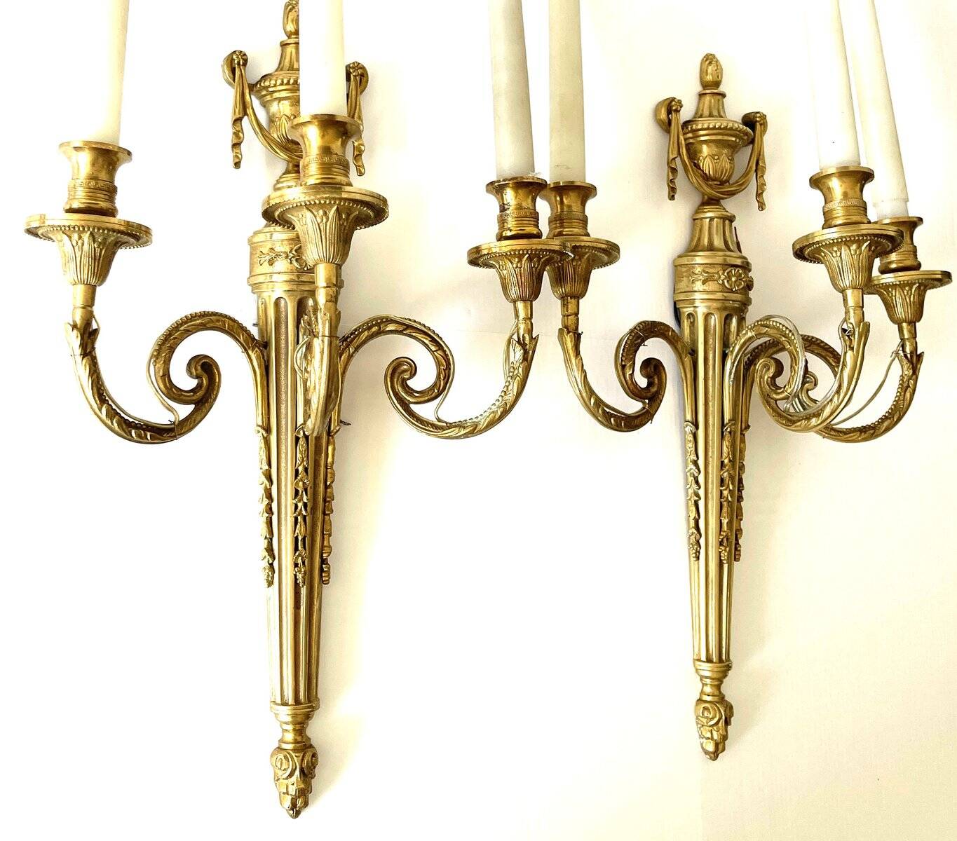 Appliques murales style Louis XVI  fin 19è.  bronze doré, set de 2