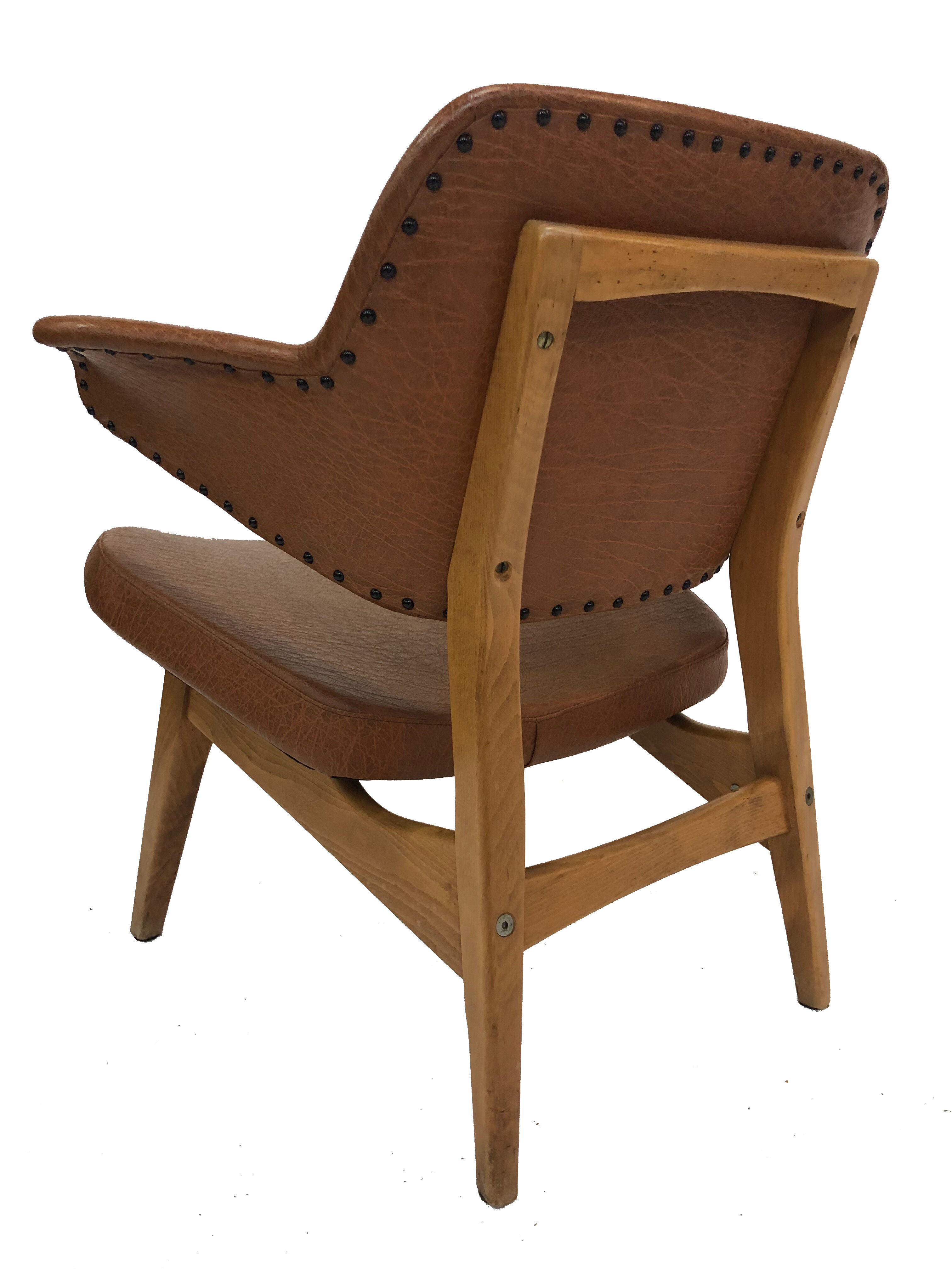 Small vintage penguin chair Louis van Teeffelen WeBe