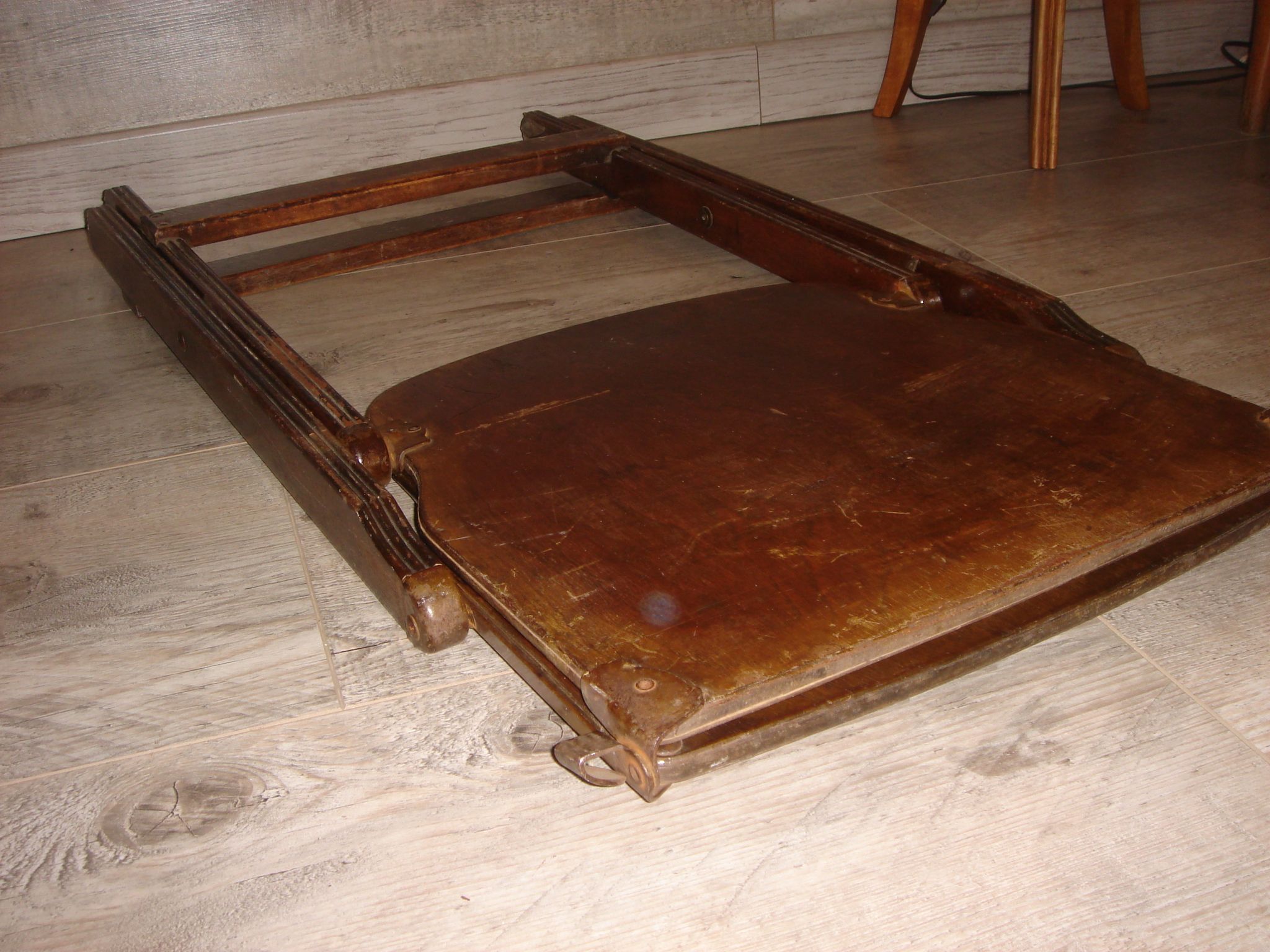 Chaise US armée américaine de 1939/45 en bois pliante