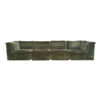 70s element sofa in green velvet