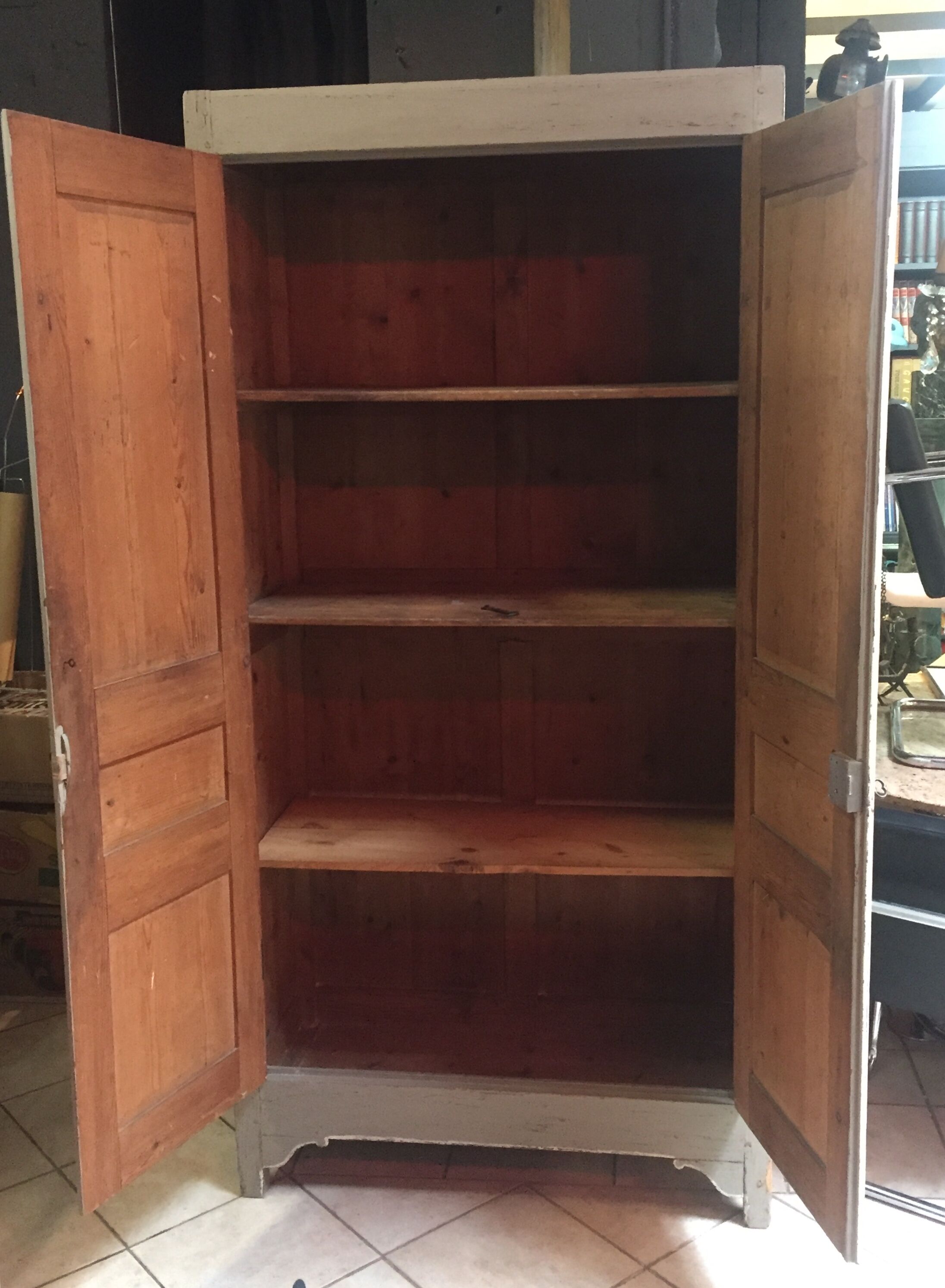 Two tone Parisian 2 door wardrobe