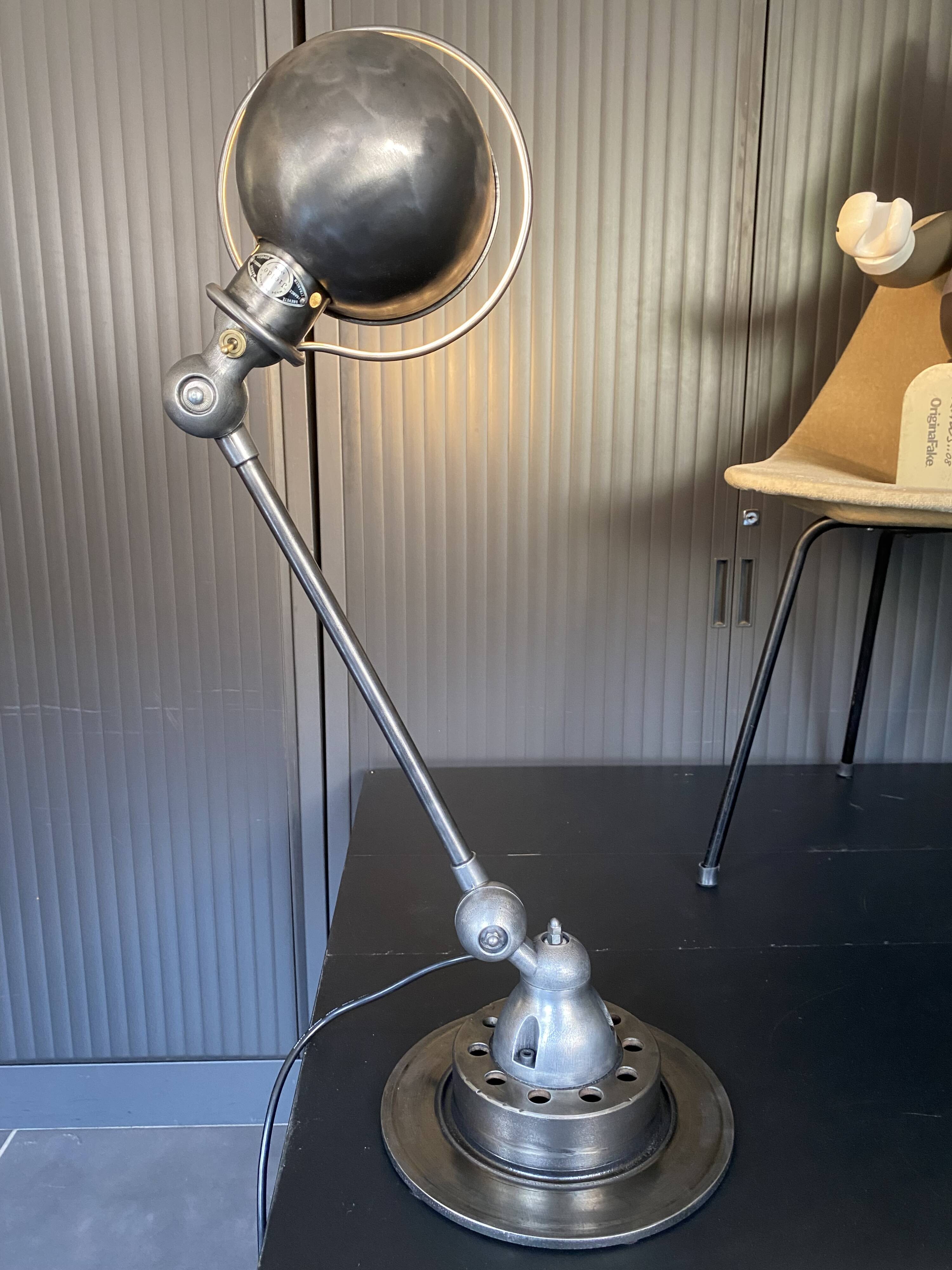 Lampe jieldé 1 bras patine graphite industriel vintage
