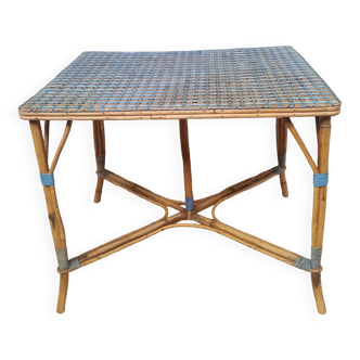 Table en bambou et osier