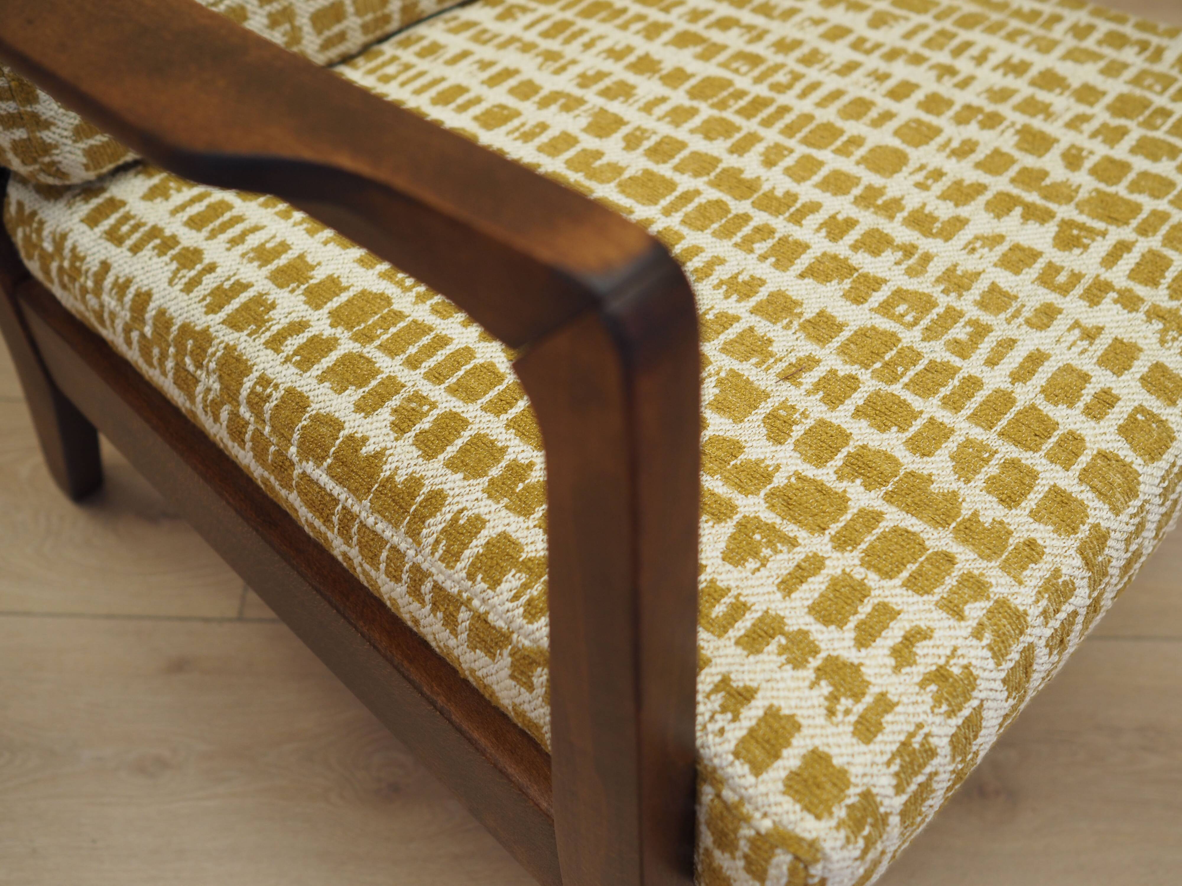 Fauteuil en hêtre, design danois, années 1970, production : Danemark