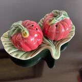 salt and pepper shaker in slurry