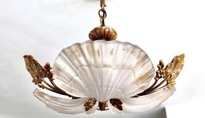 Art Deco ceiling chandelier in bronze and glass paste, old vintage light fixture dimensions 45x45