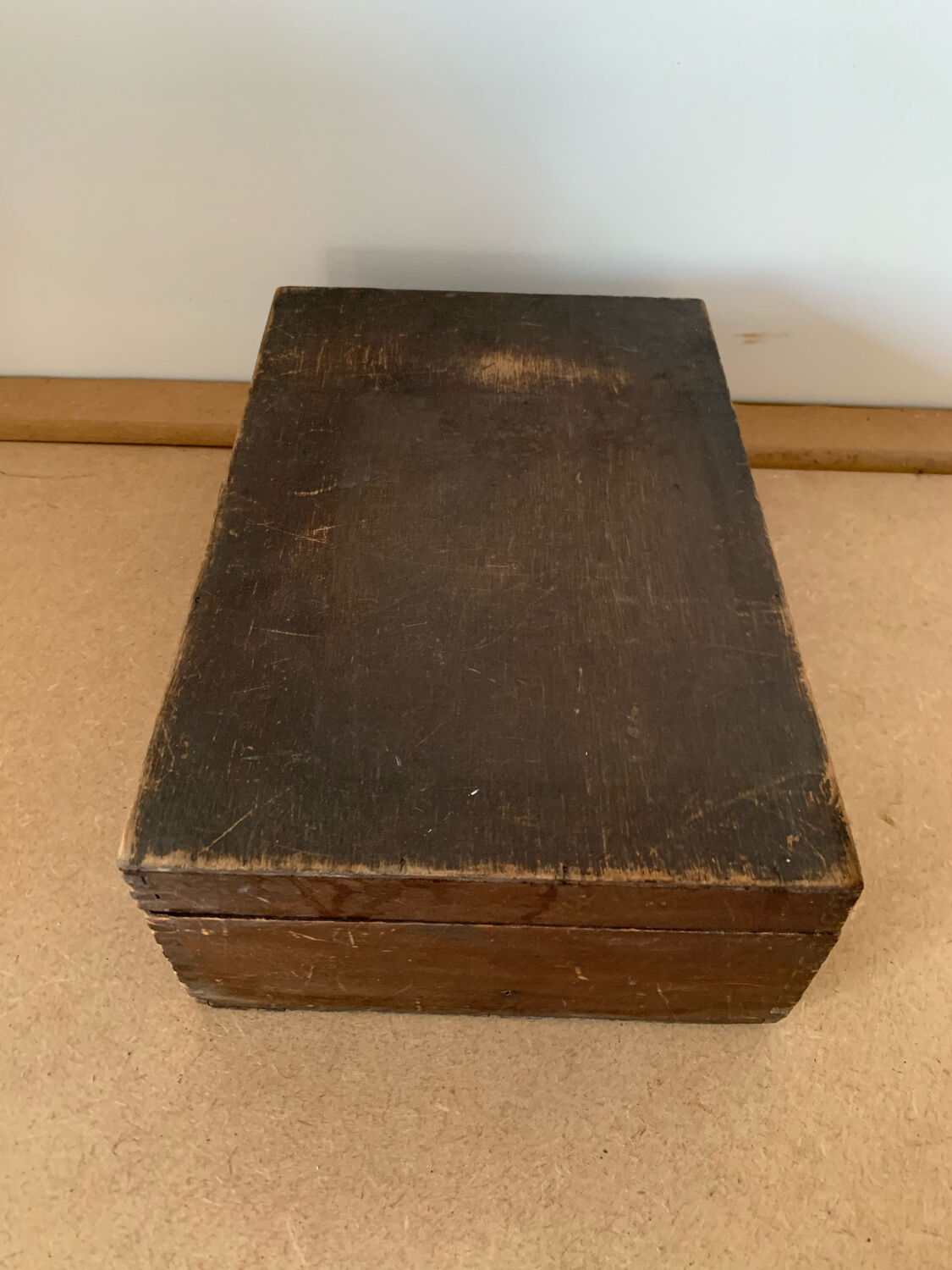 Caisse en bois ancienne