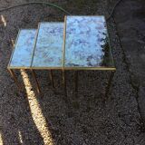 Giggle table