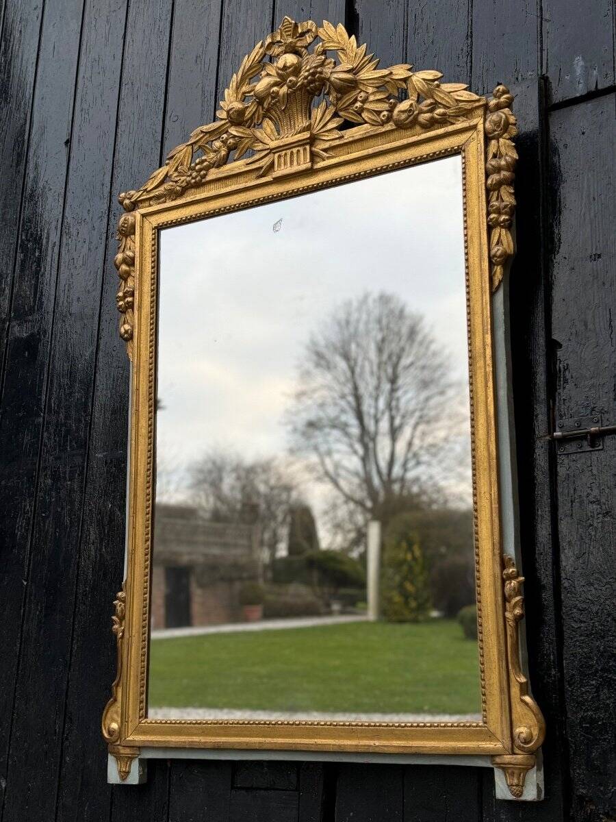 Large Louis XVI Mirror in Carved and Gilded Wood, France, 18th Century