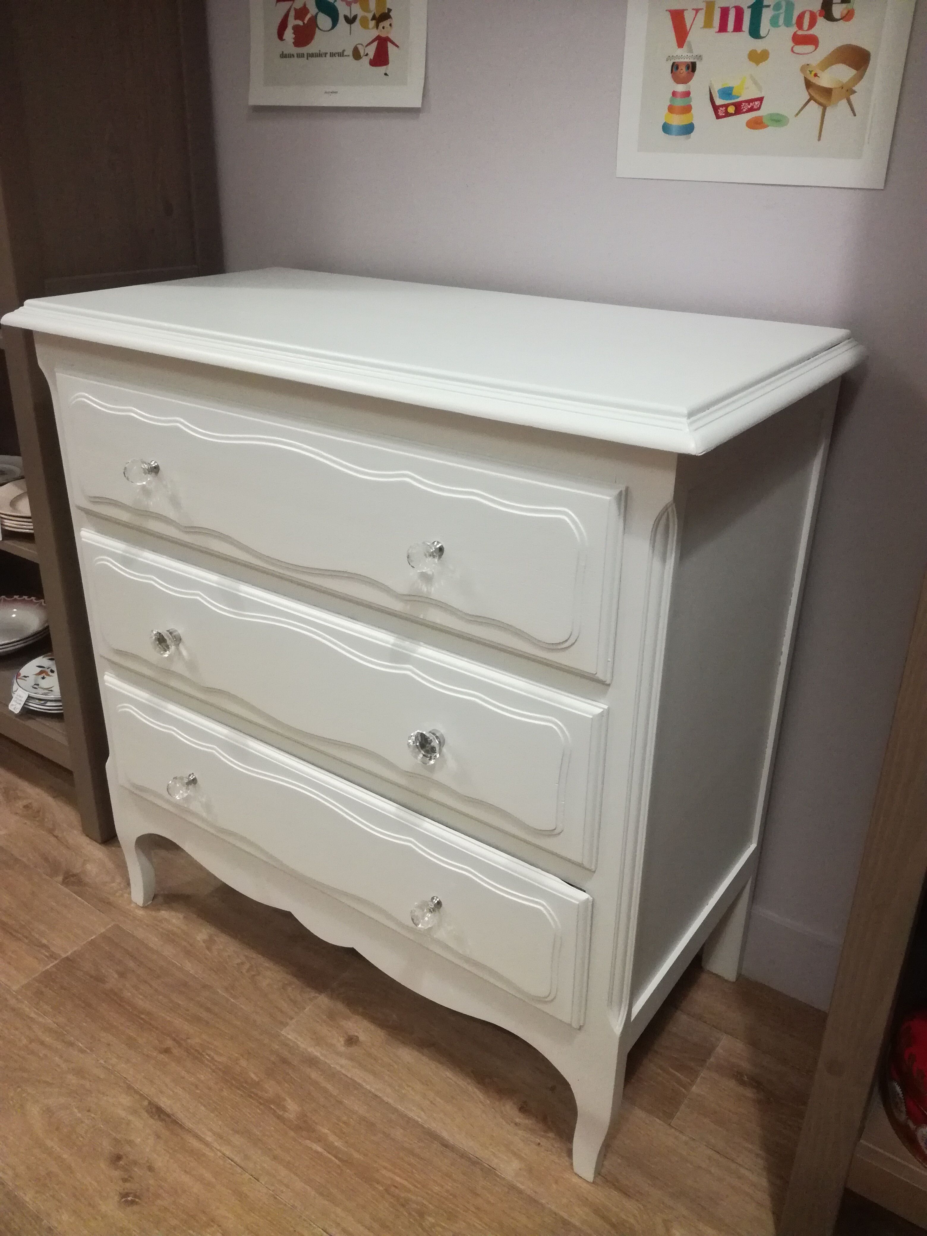 Commode blanche