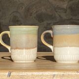 Deux mugs staffordshire
