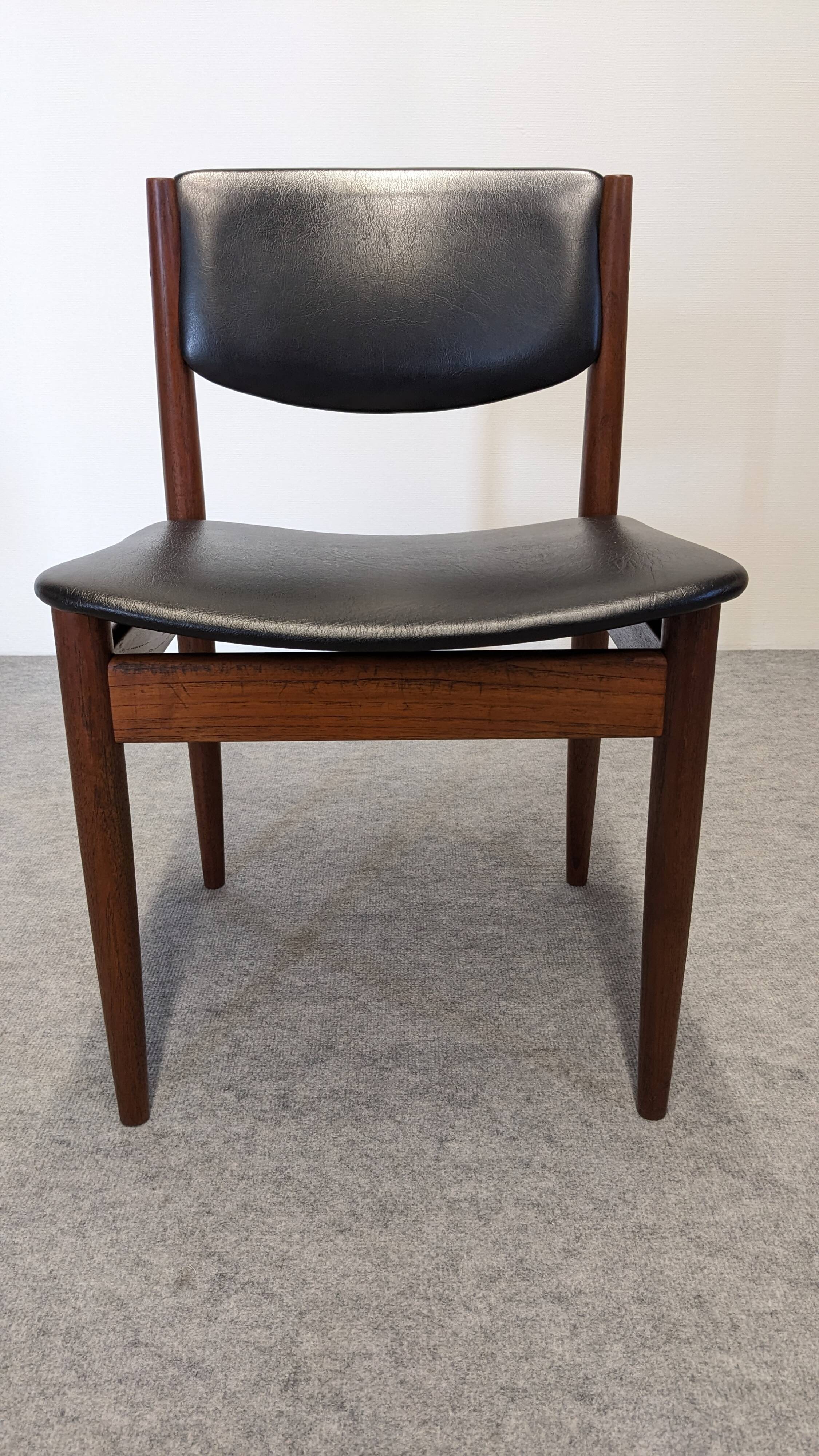 Set of 4 teak chairs by Finn Juhl for France & Son, Denmark 1960.