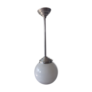 Lustre boule opaline