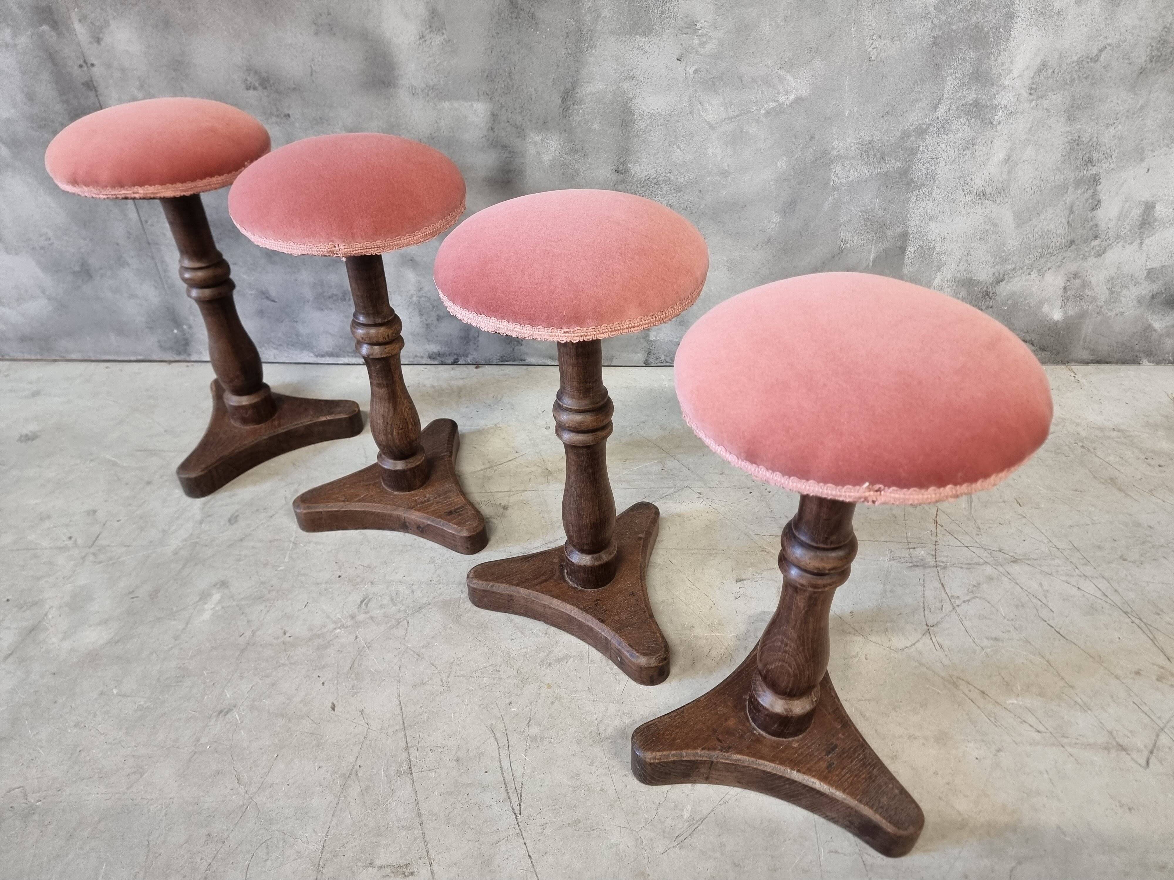 Set of antique stools old pink 1920s