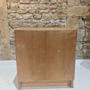Oak chest of drawers