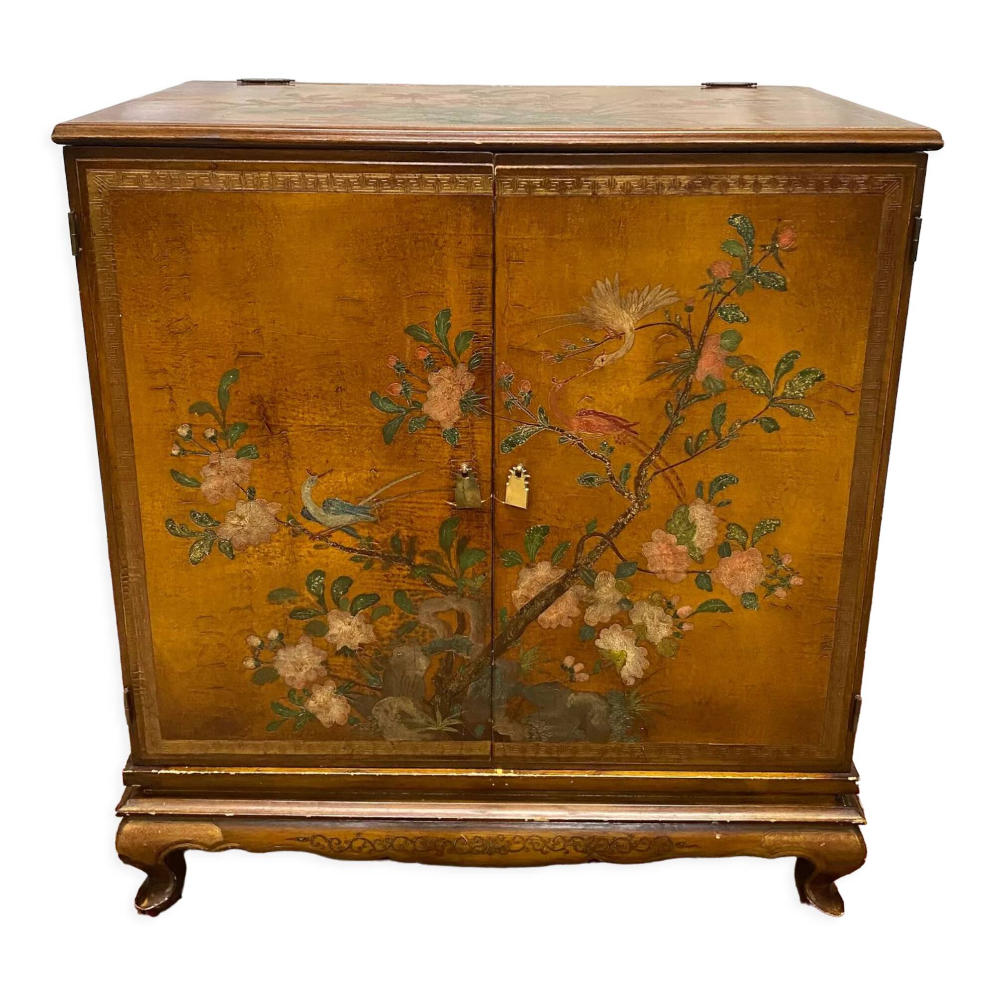 Bar furniture old Asian Chinese style transformed