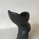 Free-form vase in black ceramic by Louis Giraud in Vallauris, circa 1960.