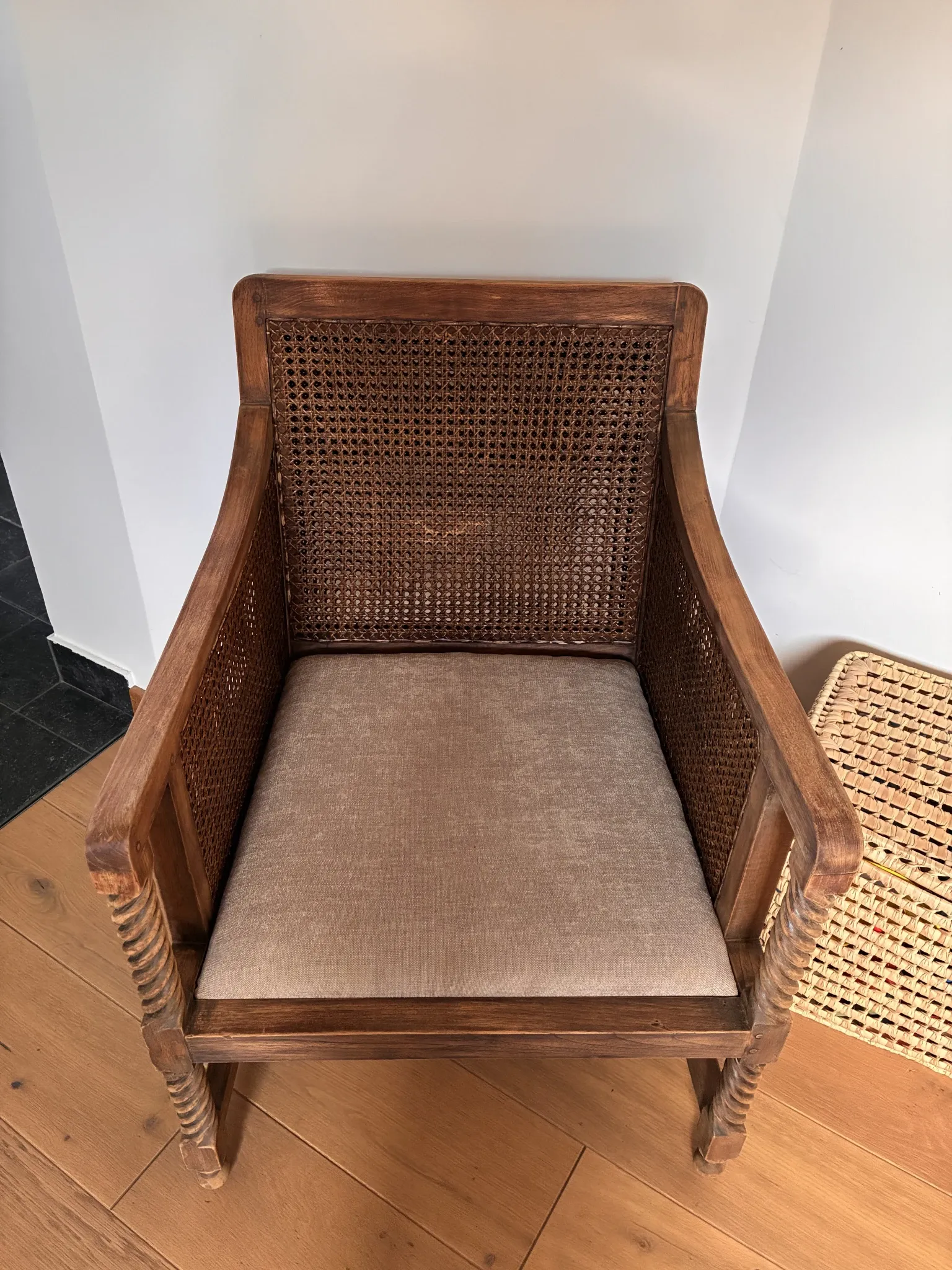 Fauteuil bois massif et rotin