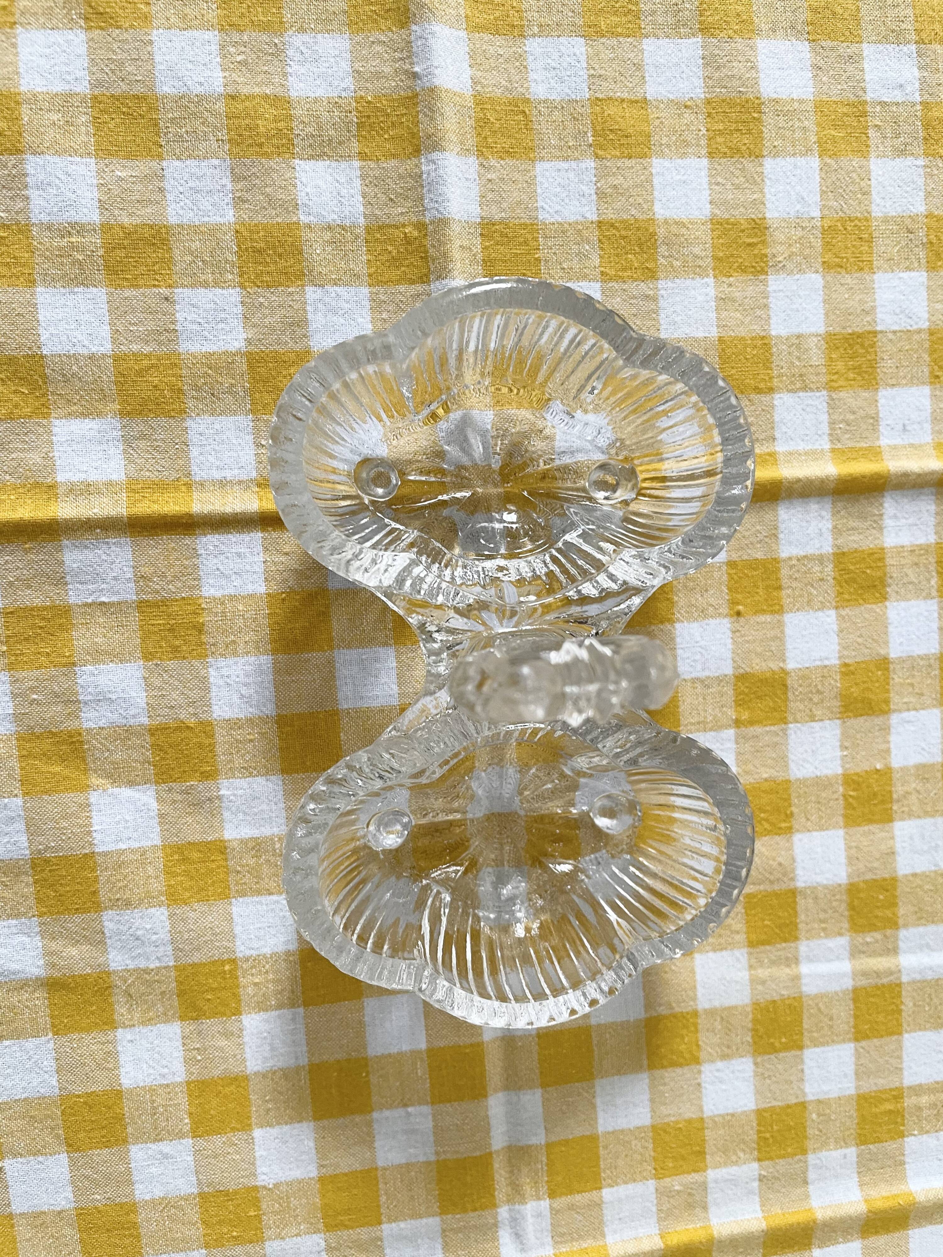 Double transparent molded glass salt shaker