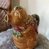 Pig pitcher