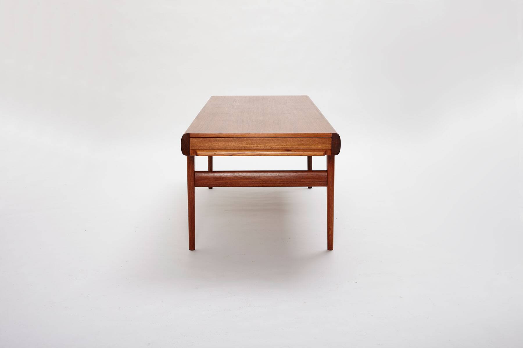 Extendable coffee table designed by Johannes Andersen for Uldum Møbelfabrik, Denmark, 1960s.