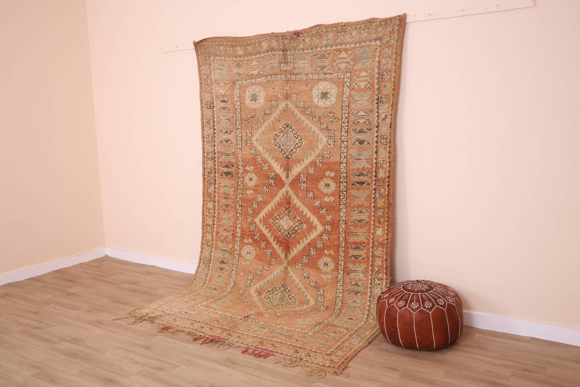 Peach Vintage Moroccan Rug 173 x 277 cm, Berber Wool Rug, Handmade Rug Boho