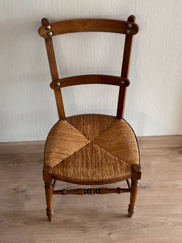 Chaise basse « nourrice » paillée vintage