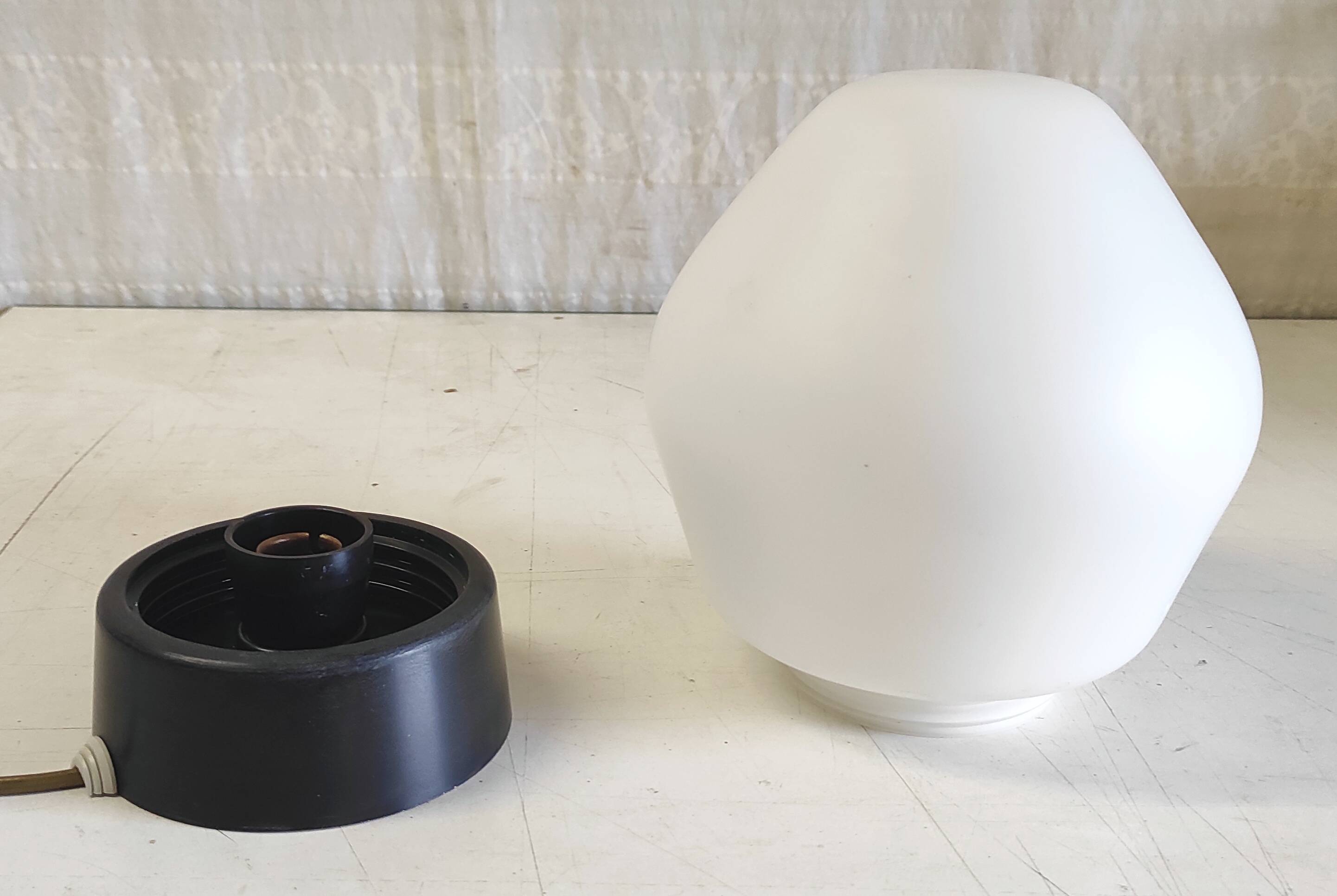 Ceiling light by PHILIPS in white glass and black ABS frame - 70's