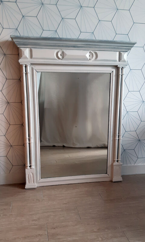 Fireplace mirror (trumeau) of large size.