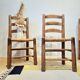 Chaises brutalistes en bois et paille de George Robert