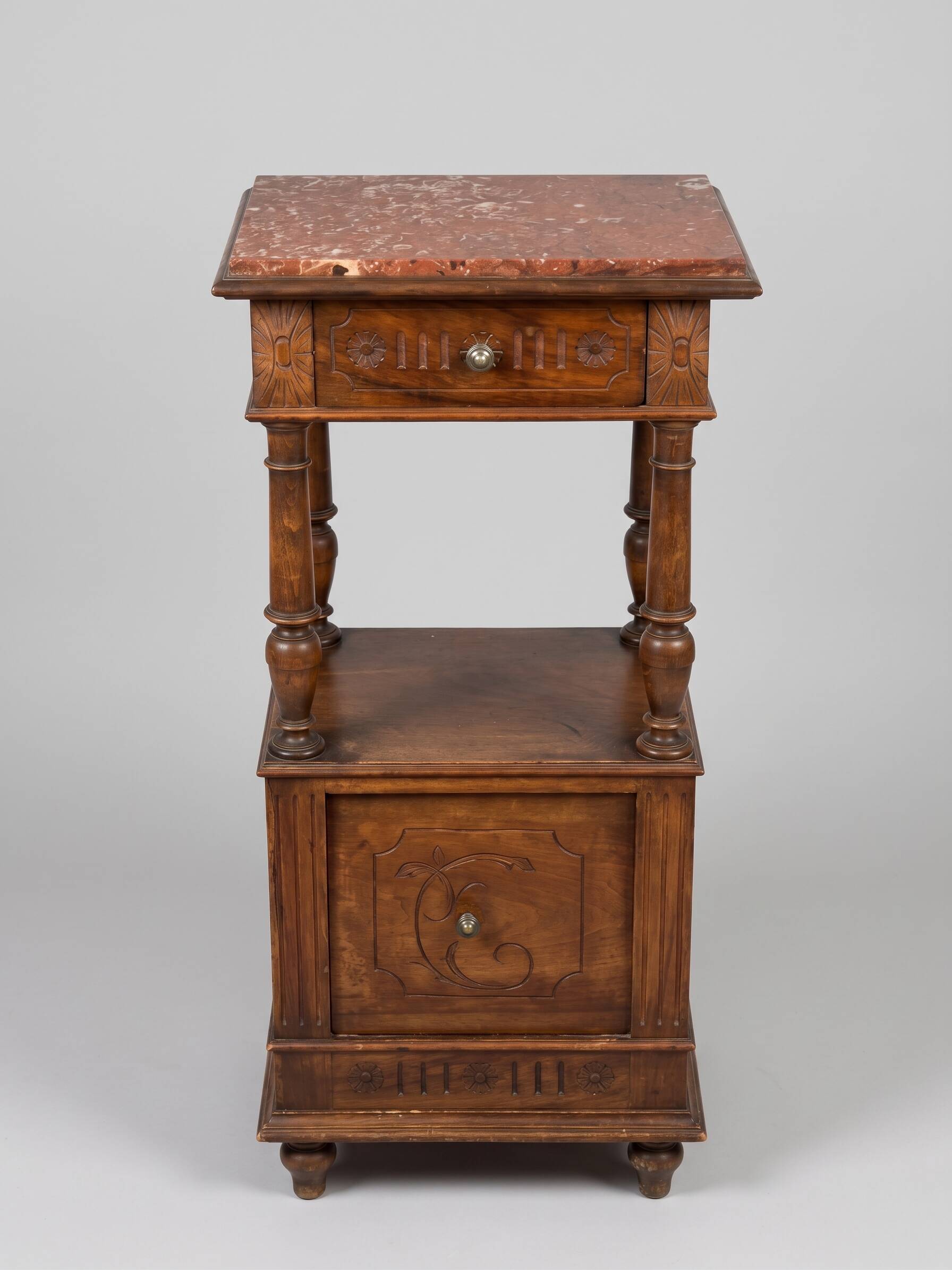 Table de chevet ancienne