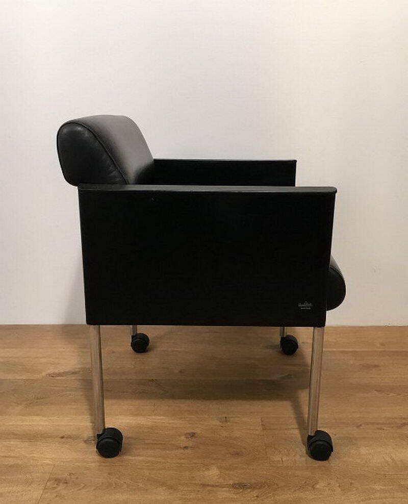 Set of 4 armchairs in leather and black lacquered metal. Rosenthal