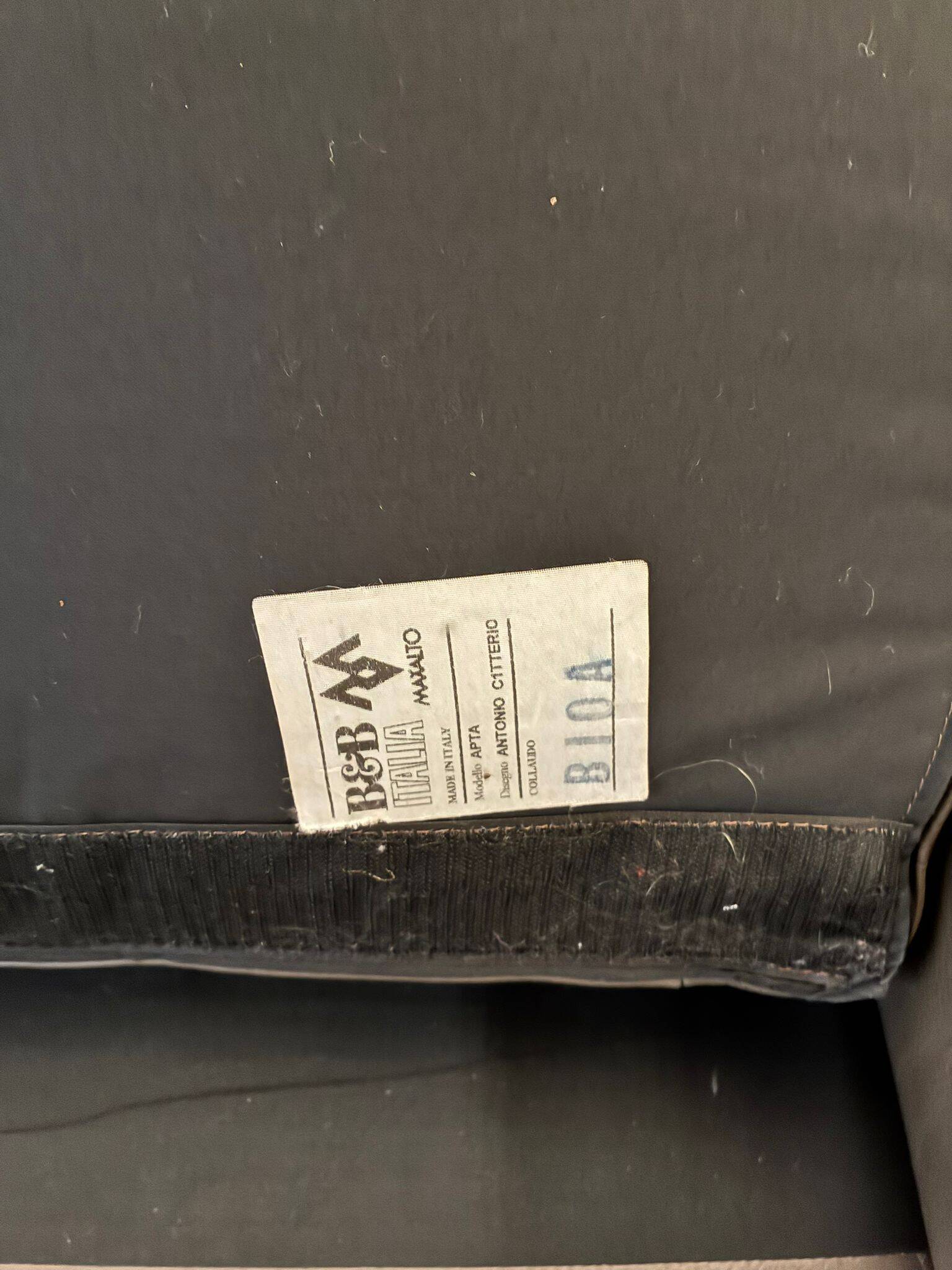 3-seater sofa B&B Italia -- Max Alto, designed by Antonio Citterio