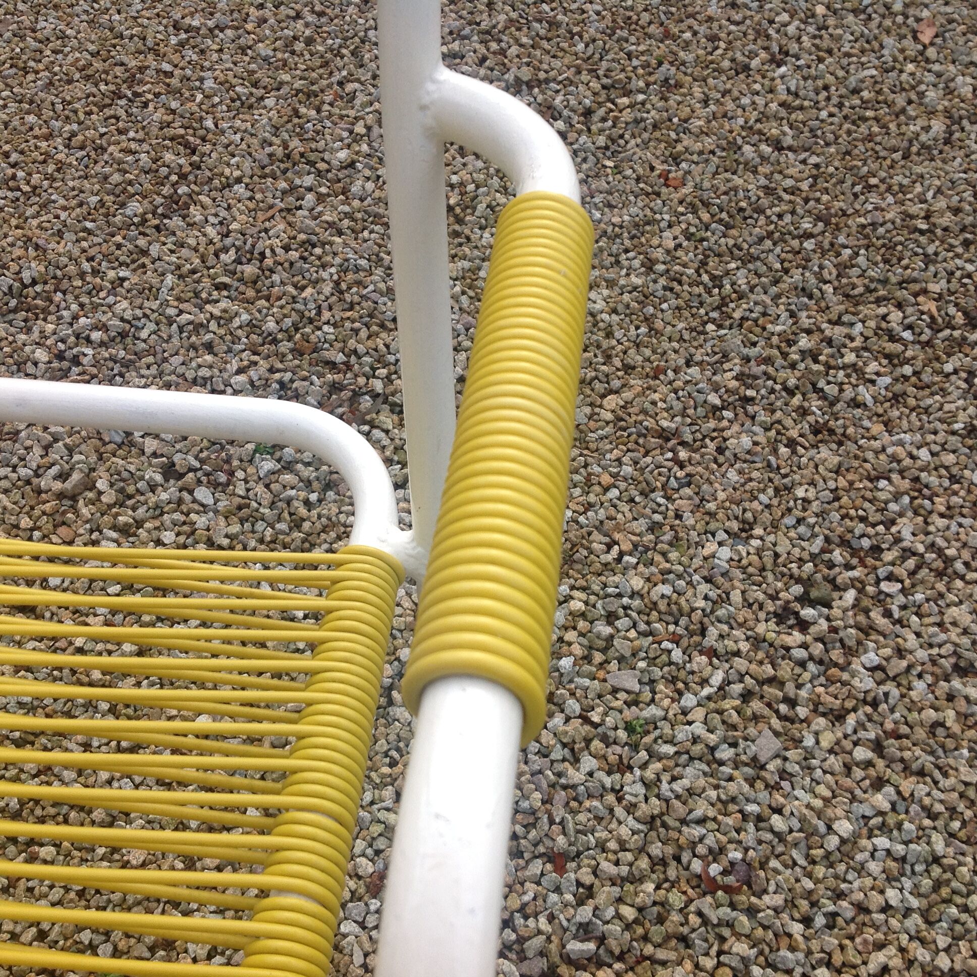 Set of 4 garden armchairs in metal and scoubidou wire