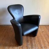 Dutch design easy chair Amphora by Leolux faux leather upholstery
