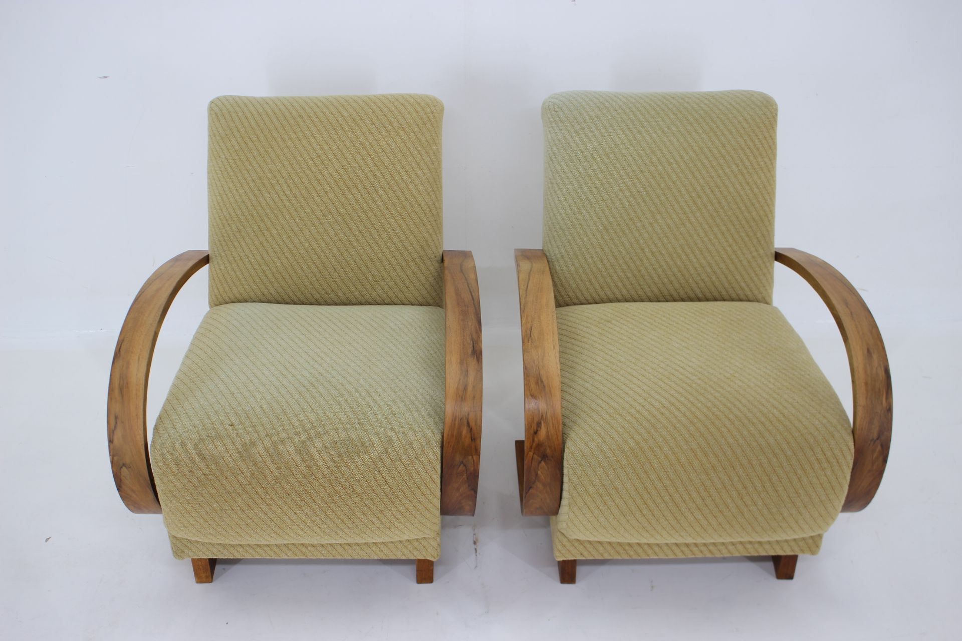 1940s Pair of Art Deco Armchairs in Walnut, Czechoslovakia