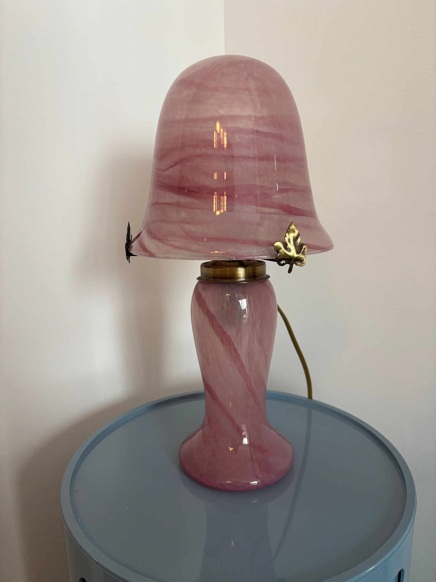 Vintage pink glass table lamp – Mushroom shade and base in