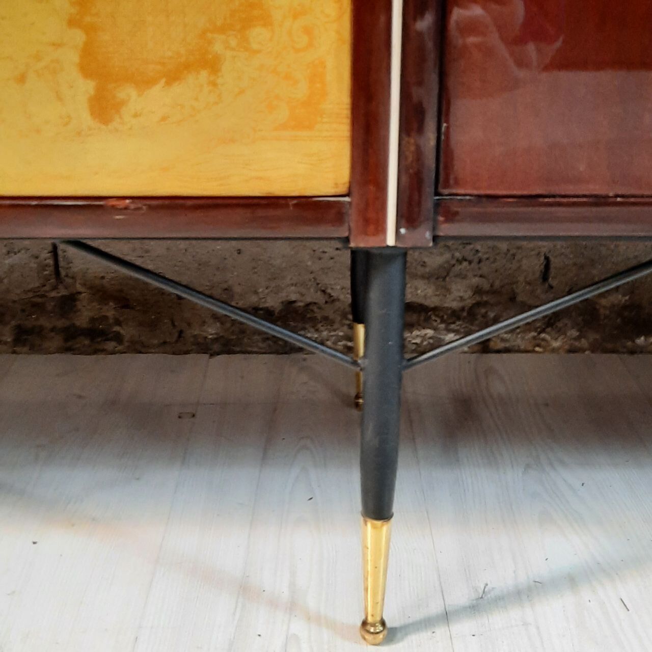 Wardrobe, 1950s bookcase, brass print / tips.