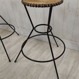 Vintage wicker bar and its two stools