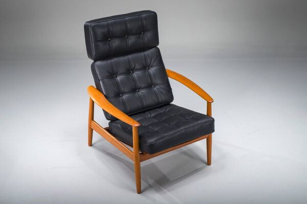 Fauteuil avec structure modèle FD 164 d'Arne Vodder et accoudoirs modèle 118 de Grete Jalk en teck et cuir noir, Danemark, années 1960
