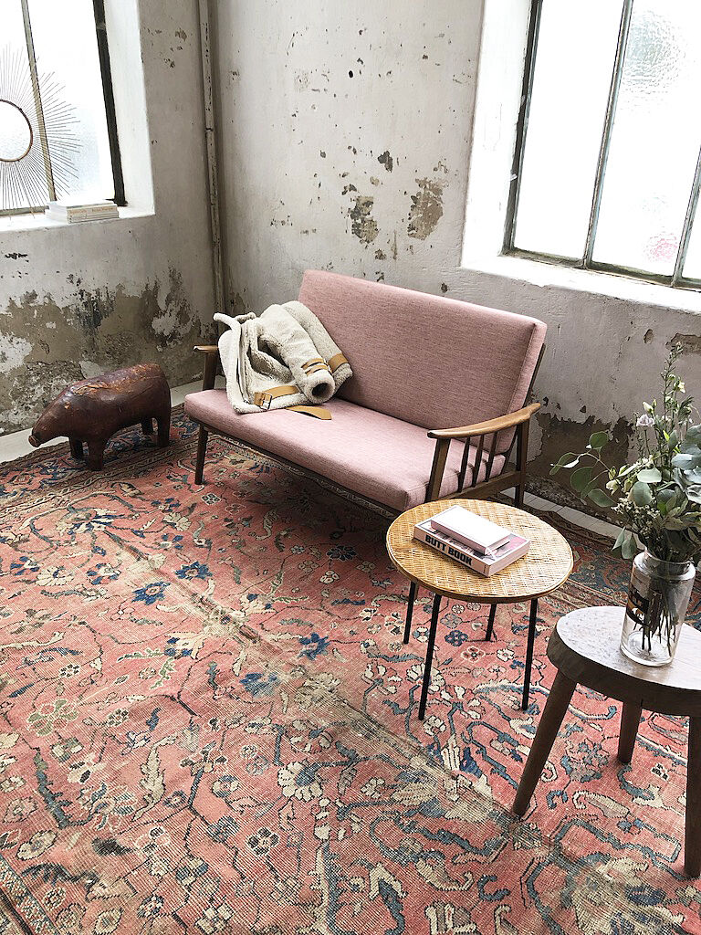 Persian XXL carpet early 20th century 260x351cm