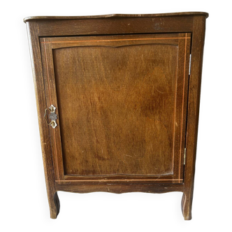 Armoire à poupée vintage