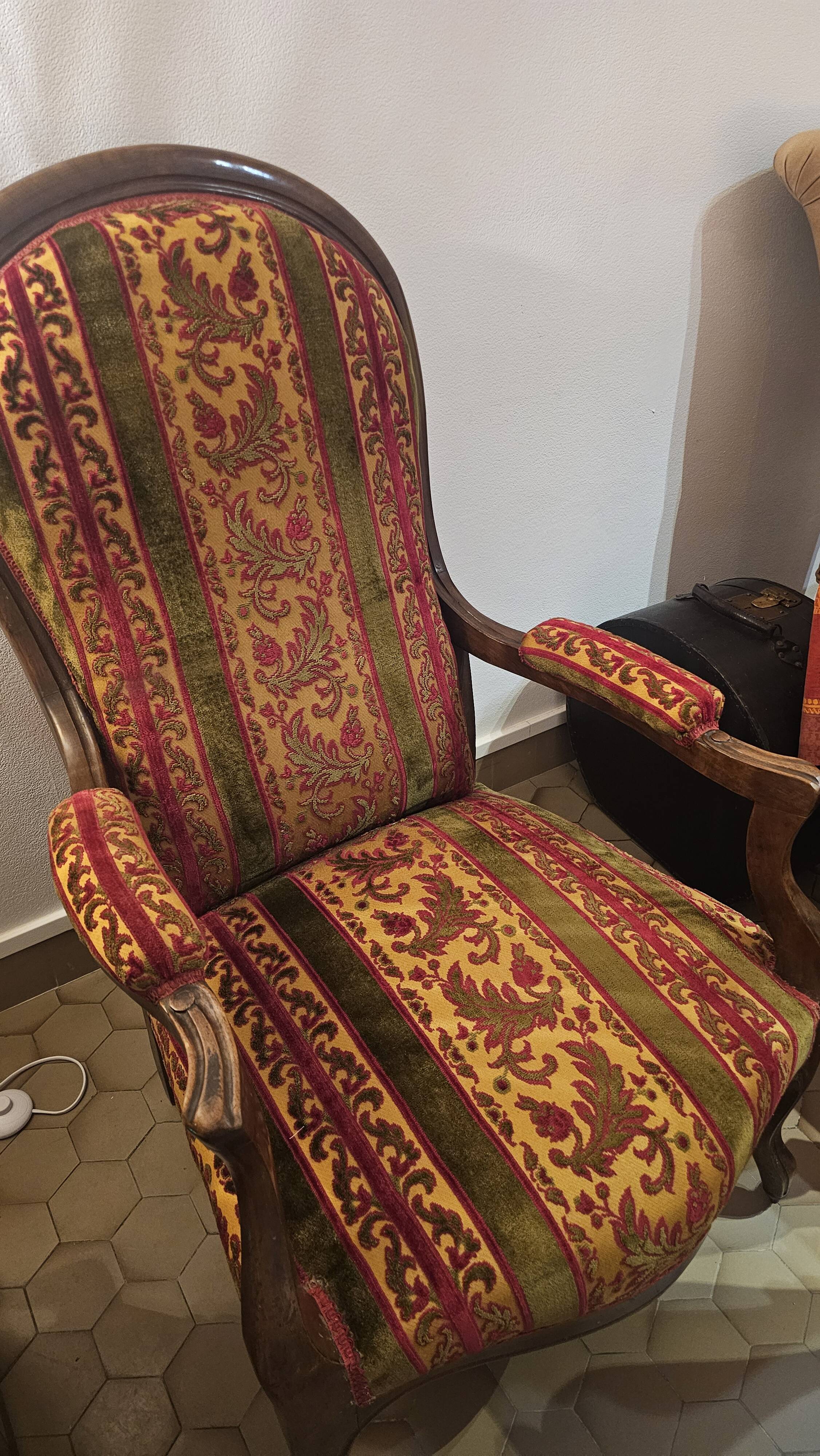 Fauteuil Louis-Philippe en bois massif