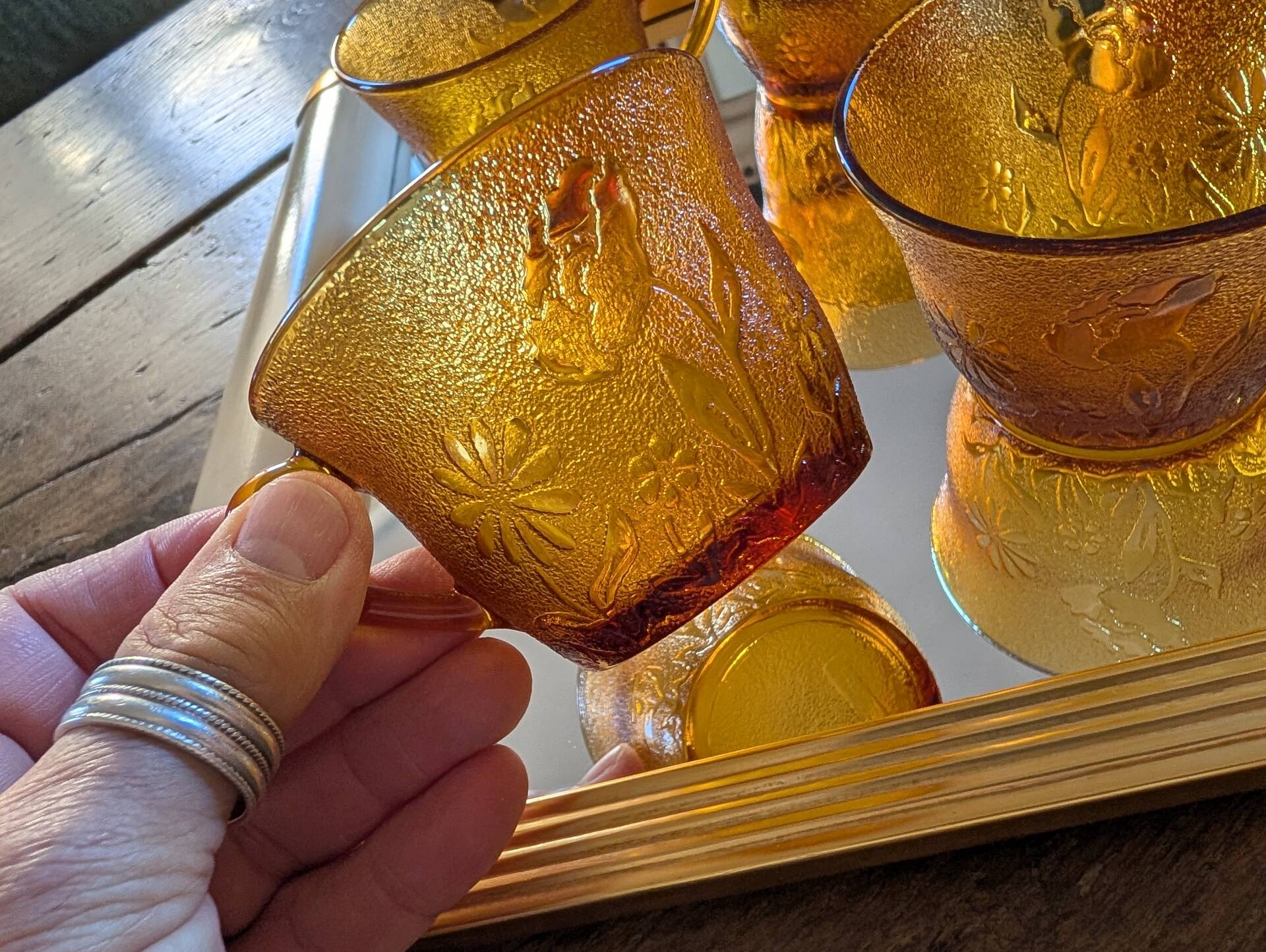 8 Vereco Daisy cups – amber glass – 1970s