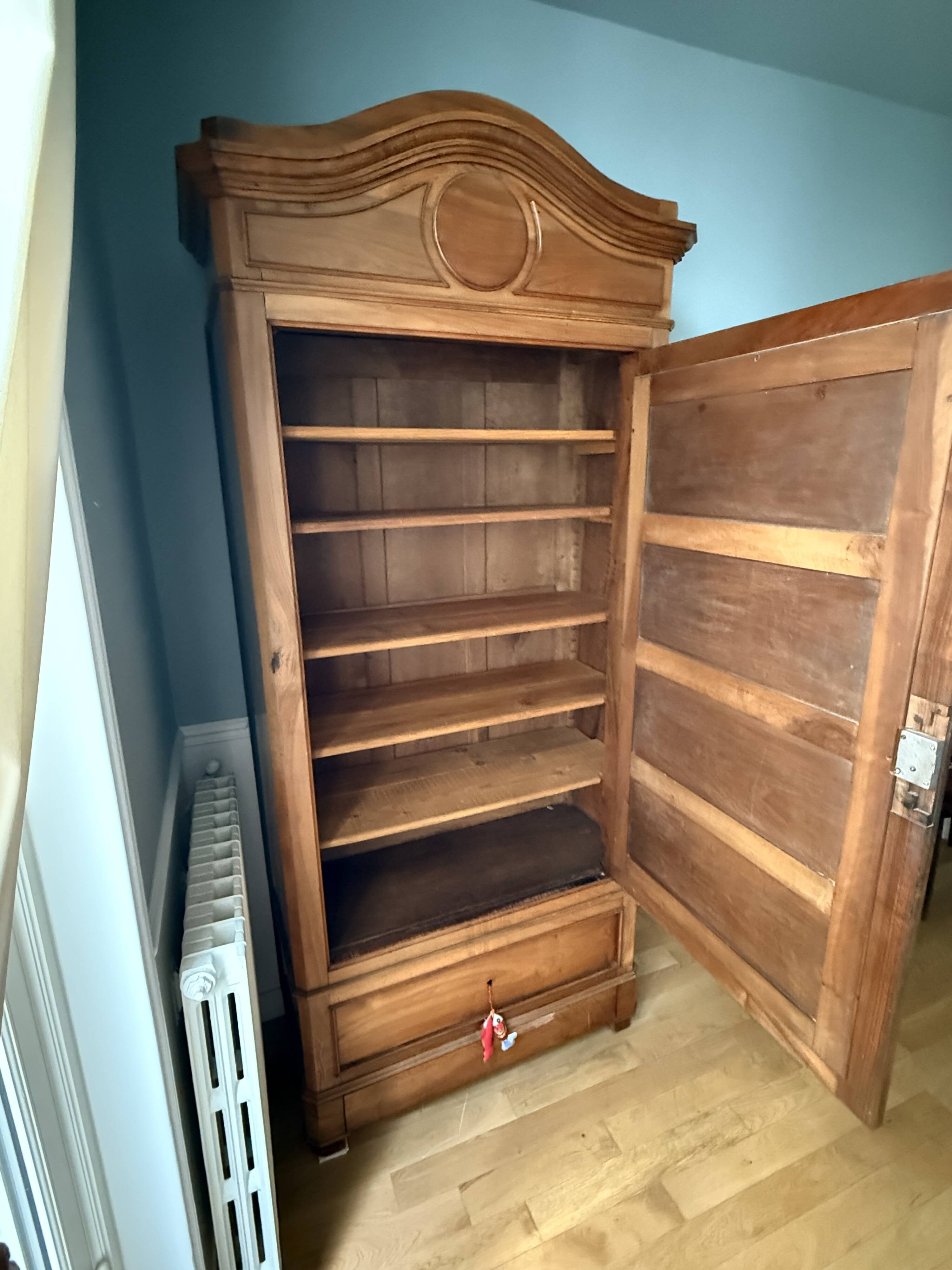 Antique Parisian wardrobe in solid wood – bevelled mirror