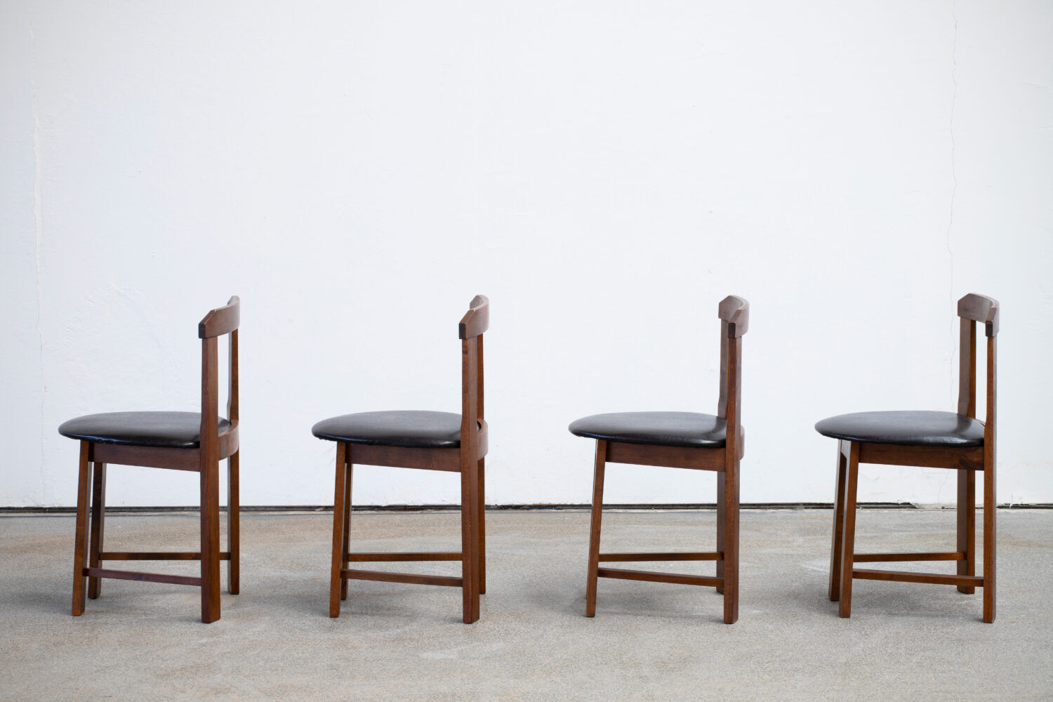 Table set and built-in chairs (x4) Vintage Scandinavian 1960