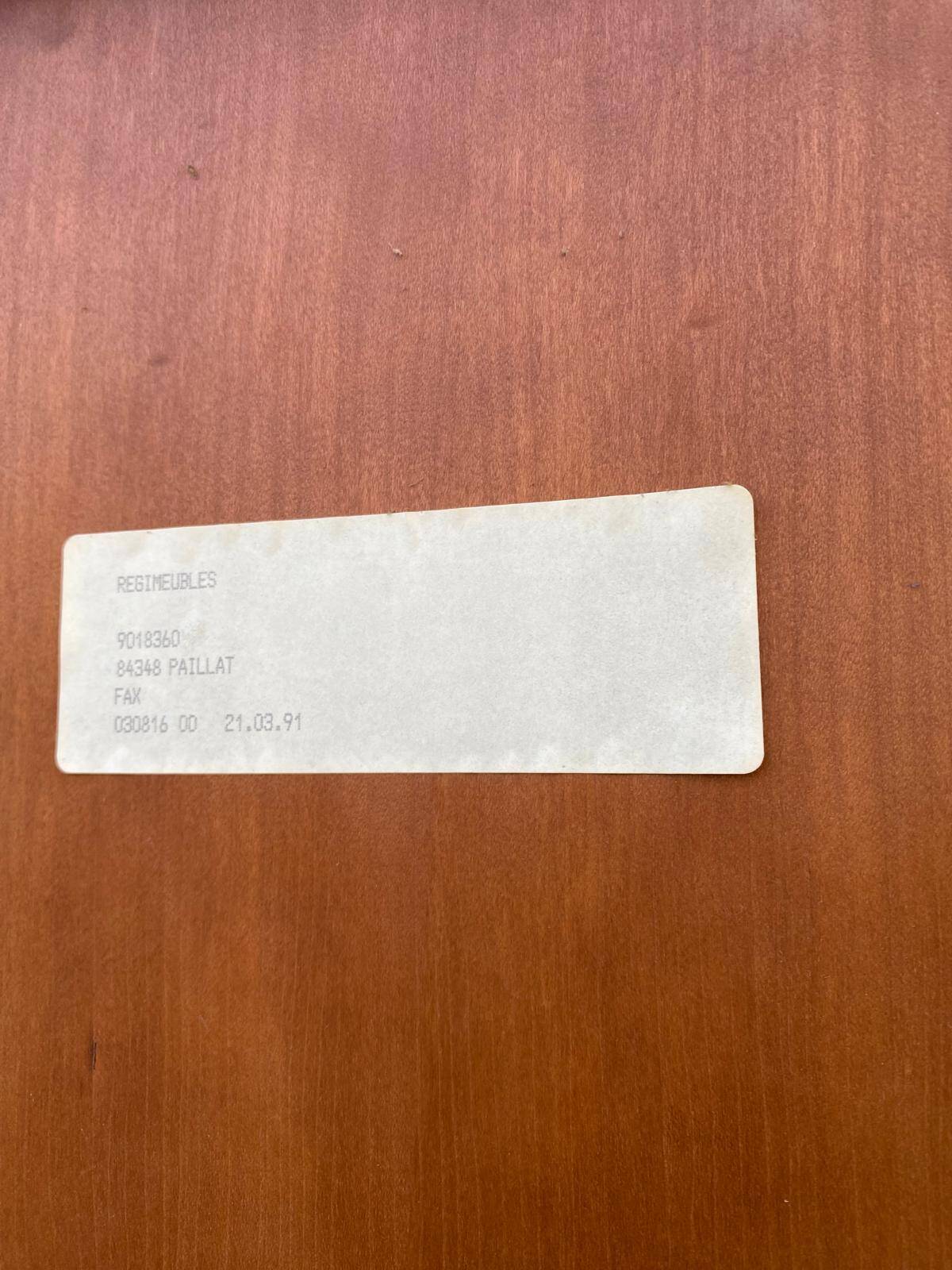 English display cabinet with 2 doors, mahogany imitation, 1990.