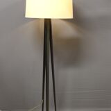 Lampadaire en acier laqué noir vers 1980