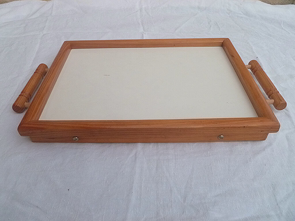 Plateau de service pliable en bois